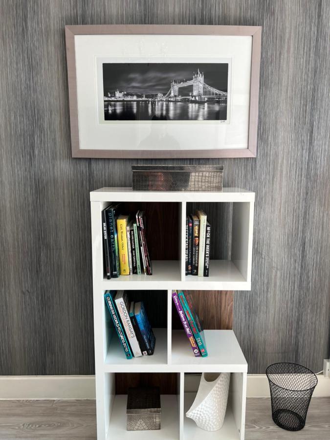 شقة Cityscape Serenity: 10Th Floor Oasis Near City Airport, Excel & 02 لندن المظهر الخارجي الصورة